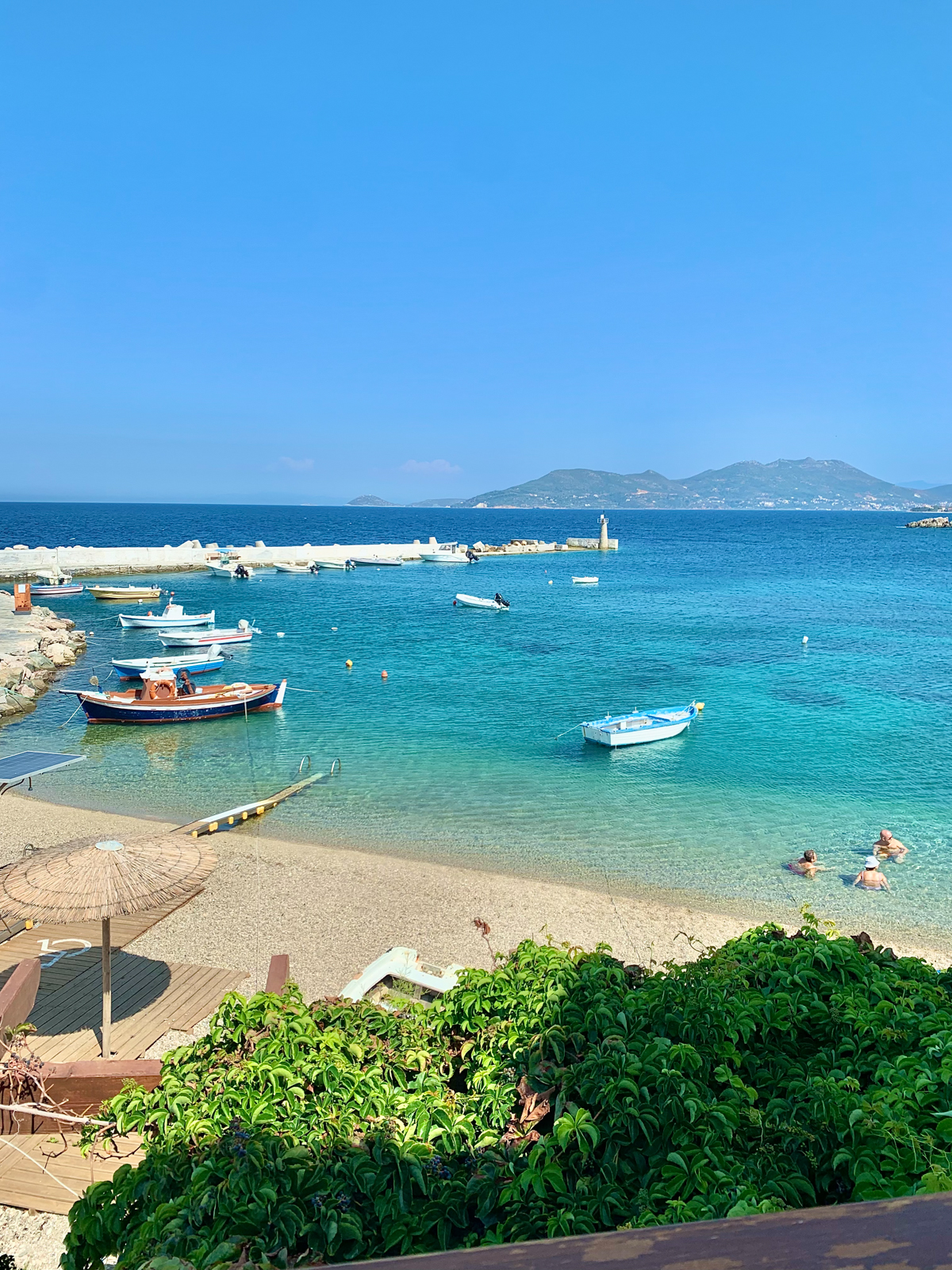 samos co zobaczyc gdzie jesc
